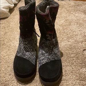 TOMS Boots